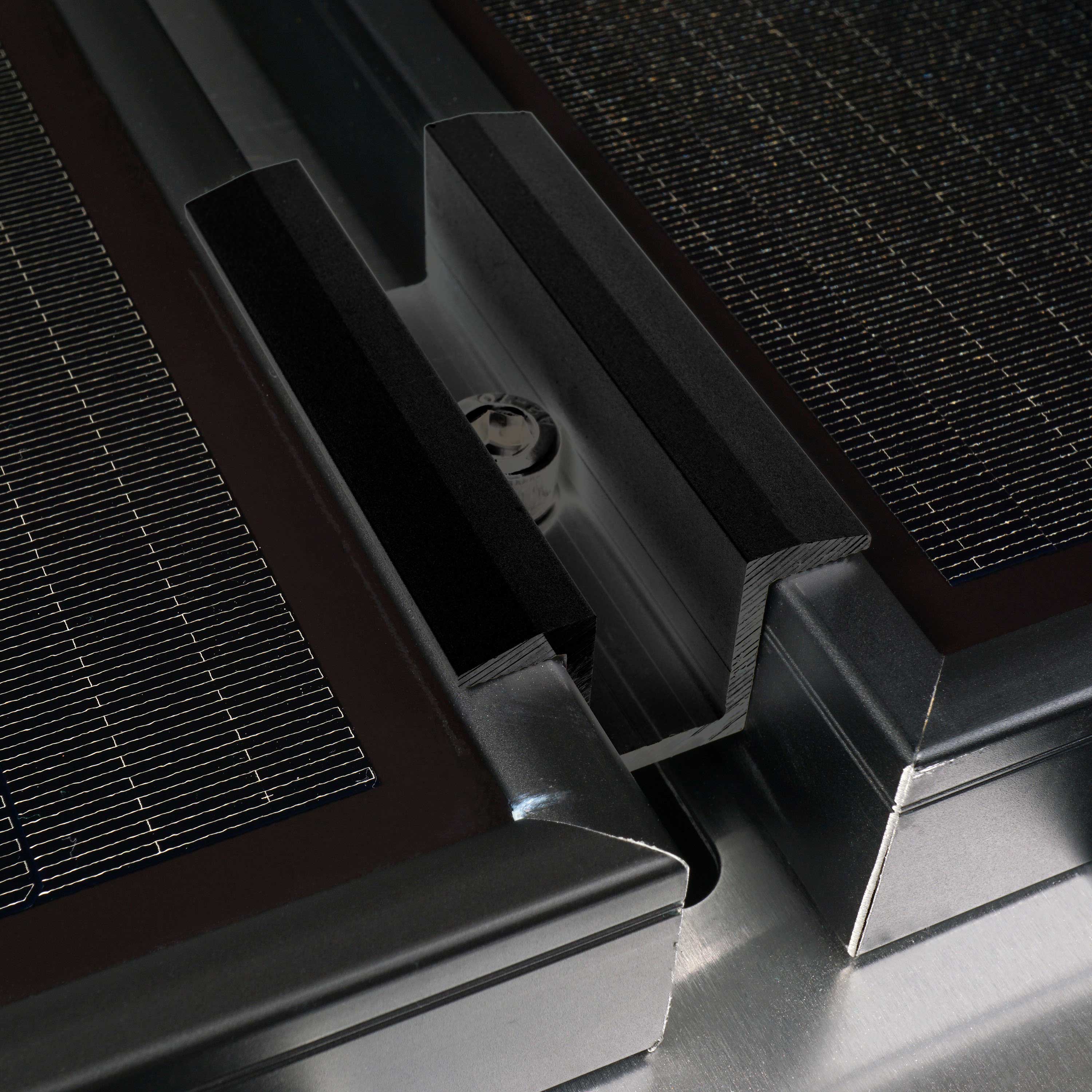 WATTSTUNDE® Flachdach Solarmodul Halterung Mittelstütze HST120V schwarz