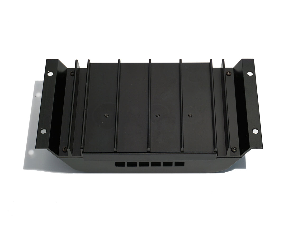 WATTSTUNDE® PWM Solar Laderegler 30A mit LCD-Anzeige und USB-Ports für 12V / 24V Systeme