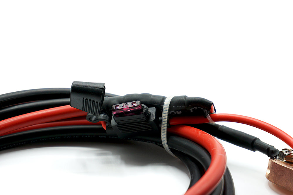 WATTSTUNDE® 10mm² Batterieanschlußkabel BAKA40 mit 40A Sicherung und Polklemmen
