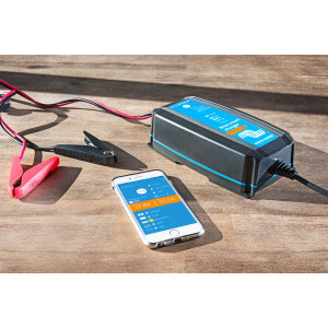 Victron Blue Smart IP65 Batterieladegerät Bluetooth 12/4 +DC Kabel